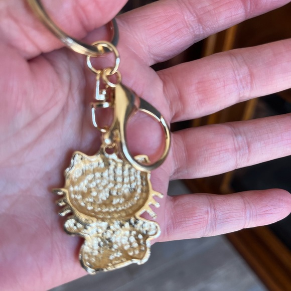 Gold‎ and Crystal Cat Keychain - Picture 2 of 4
